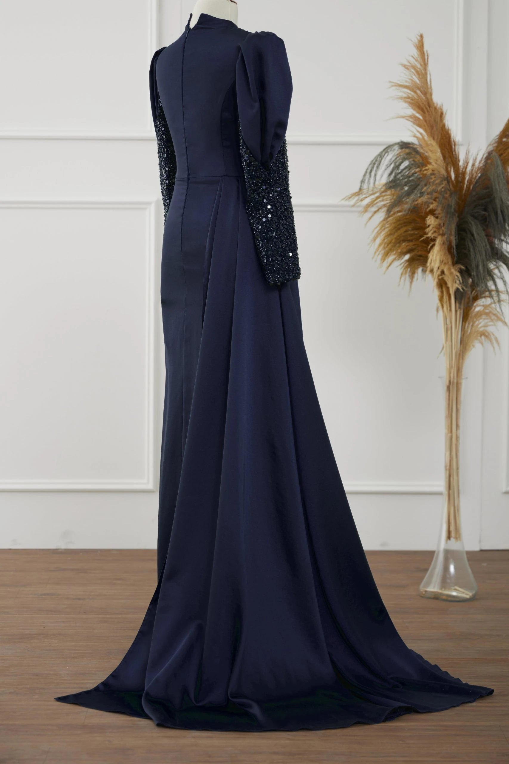 Lacivert Karel Abiye