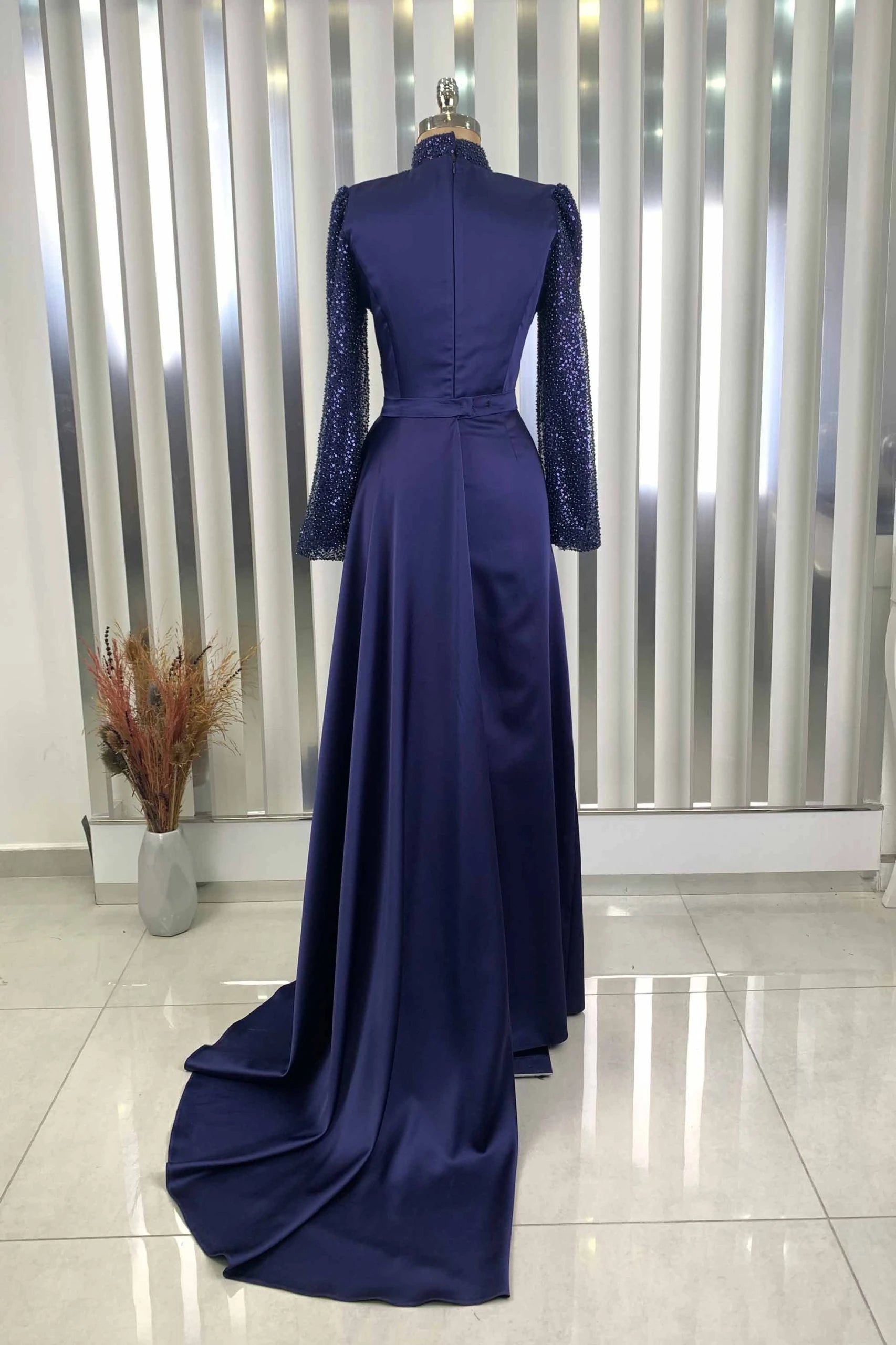 Lavin Abiye Lacivert