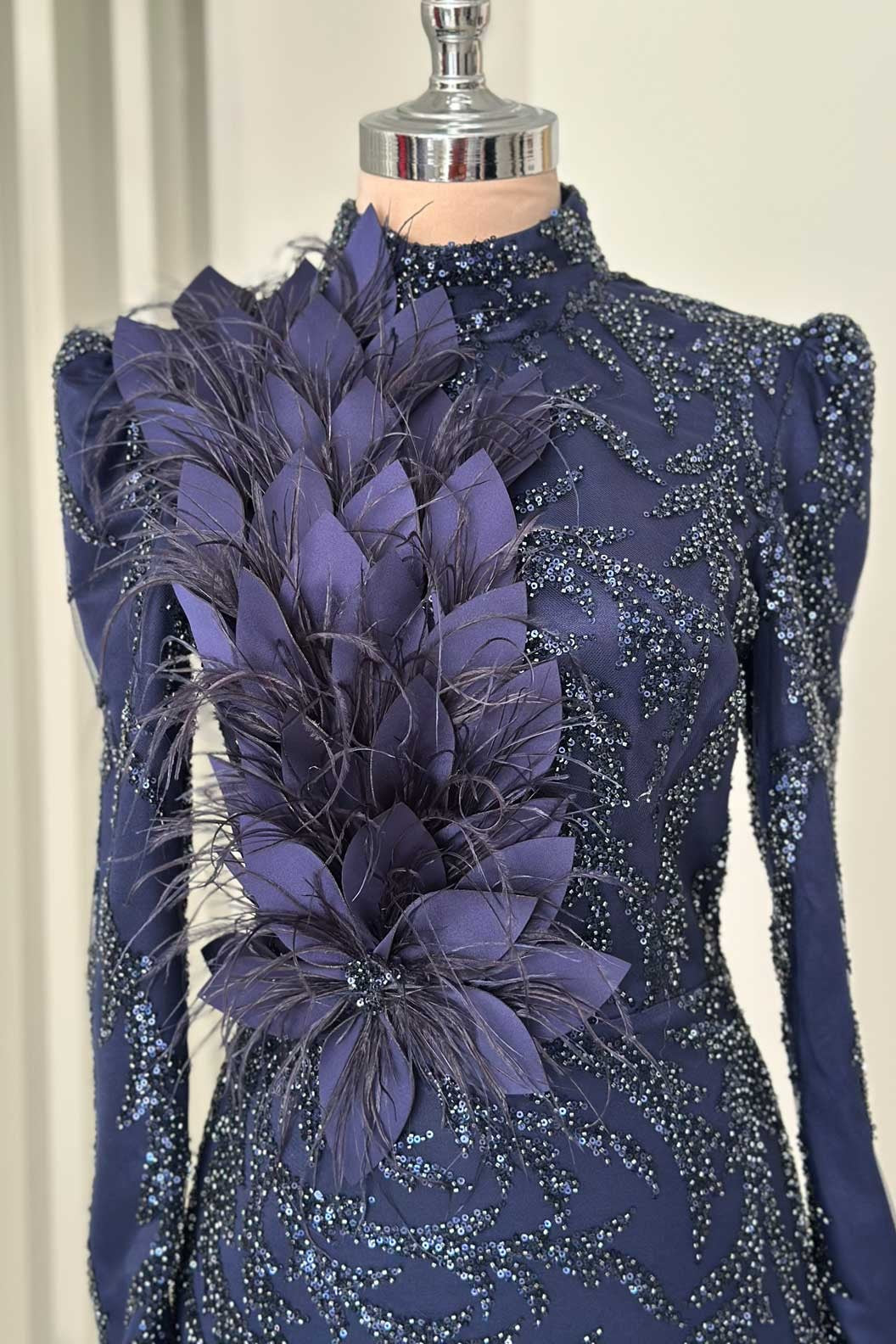 Amara Abiye Lacivert